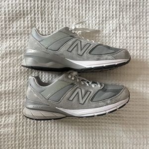 New Balance 990v5